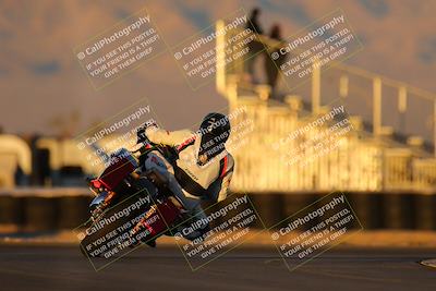 media/Dec-16-2023-CVMA (Sat) [[bb38a358a2]]/Race 15 Formula 2-American Twins/